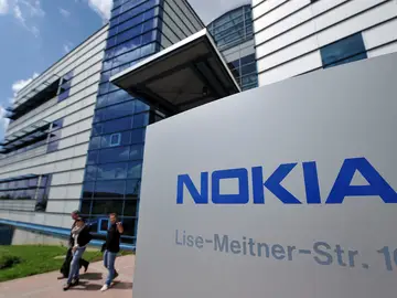 Logo de la compañía finlandesa de telefonía móvil Nokia. Logo de la compañía finlandesa de telefonía móvil Nokia.