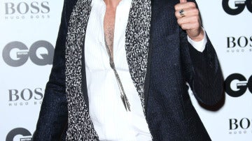 Russell Brand fiel a su particular estilo