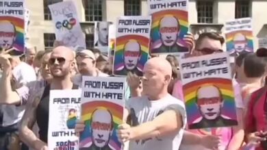 Ciudades de todo el mundo se unen para protestar en contra de la homofobia en Rusia