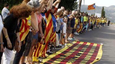 Dos detenidos en Castellón por intentar traspasar la zona autorizada para la cadena humana