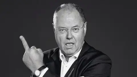 La 'peineta' del candidato alemán La 'peineta' del candidato alemán