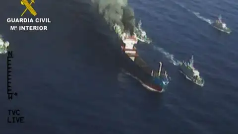 Un barco con droga en Italia. Un barco con droga en Italia.