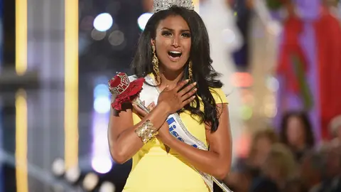 Nina Davaluri, Miss Estados Unidos Nina Davaluri, Miss Estados Unidos