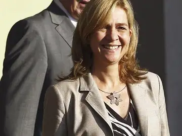 Infanta Cristina a la salida del hospital Infanta Cristina a la salida del hospital