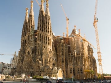 La Sagrada Familia de Barcelona La Sagrada Familia de Barcelona