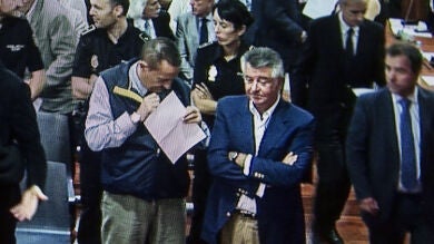 Tras las leves condenas de Malaya, alivio en las caras de los acusados