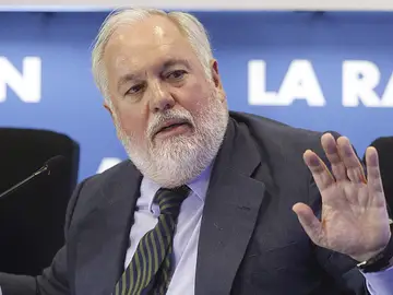 Arias Cañete en el Foro de 'La Razón' Arias Cañete en el Foro de 'La Razón'