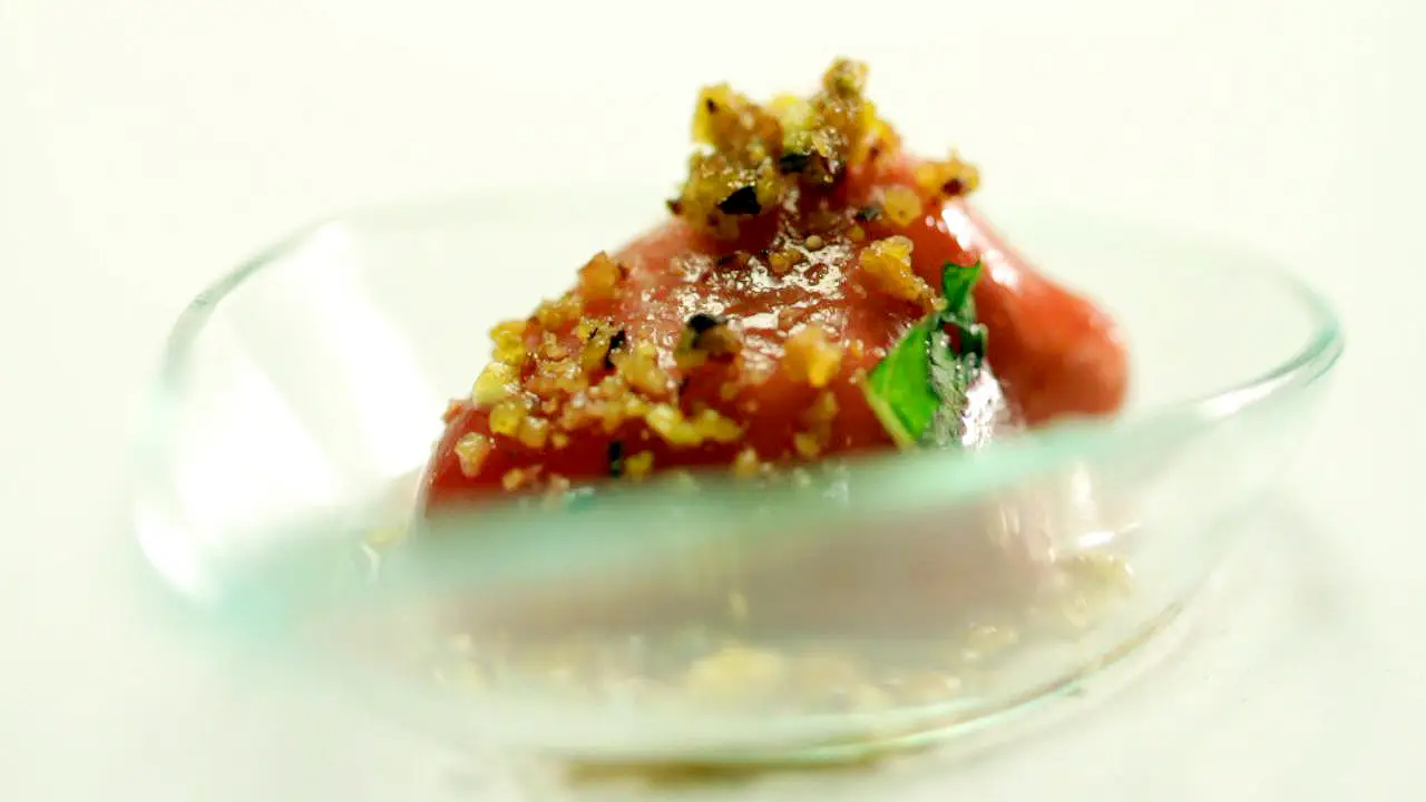 Falsa cereza de queso con frambuesa