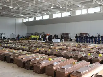 Los féretros de la tragedia en Lampedusa Los féretros de la tragedia en Lampedusa