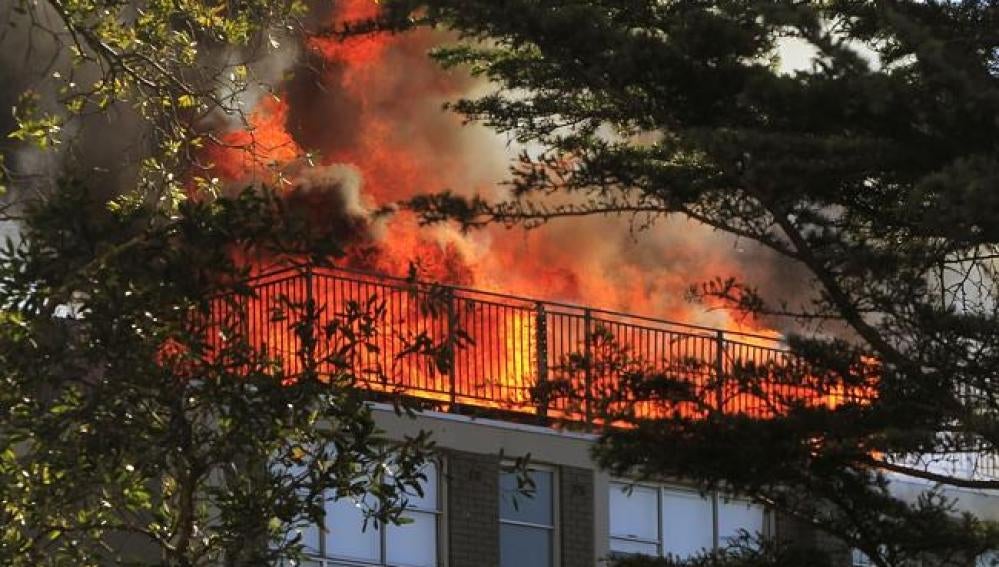 Un incendio arrasa la villa olímpica de Sidney