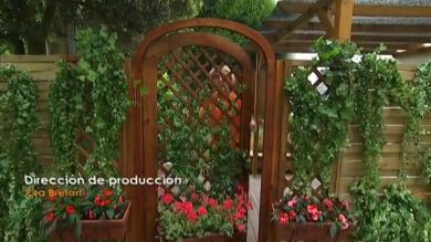 Convertimos una puerta de segunda mano en una elegante puerta exterior