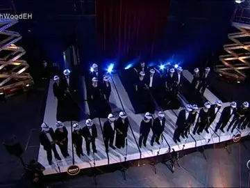 Piano a lo bestia Piano a lo bestia