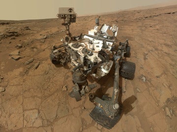 Curiosity sobre la superficie marciana