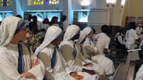Un grupo de monjas