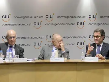 Jordi Pujol, entre Artur Mas y Josep Antoni Duran i Lleida Jordi Pujol, entre Artur Mas y Josep Antoni Duran i Lleida