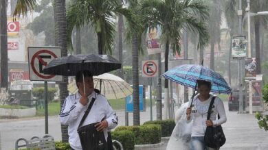 Diez provincias en alerta por viento, olas, nevadas y tormentas