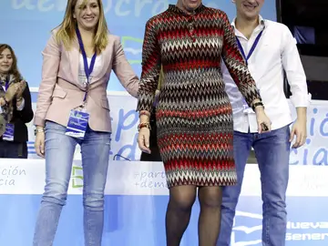 Esperanza Aguirre con Nuevas Generaciones Esperanza Aguirre con Nuevas Generaciones