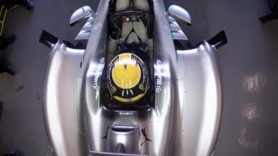 Mercedes nos muestra la dureza del monocasco