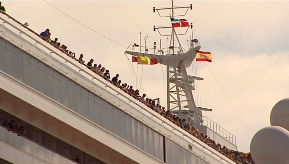 W06 FALSO ANA + CRUCEROS