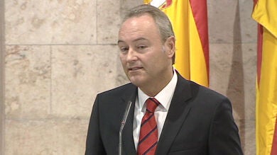 Fabra dejará de ser presidente del PP valenciano en enero y pide 