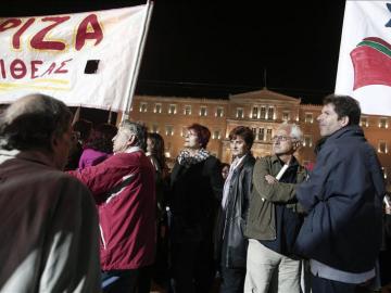 El Gobierno de Samarás derrota la moción de censura de la izquierda griega El Gobierno de Samarás derrota la moción de censura de la izquierda griega