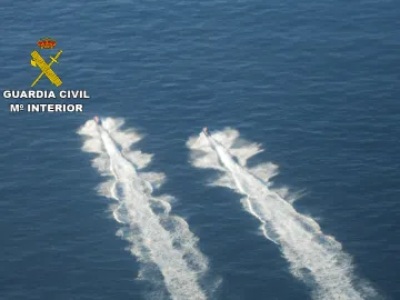 La Guardia Civil desarticula una organización que introducía hachís en motos acuáticas desde Marruecos La Guardia Civil desarticula una organización que introducía hachís en motos acuáticas desde Marruecos