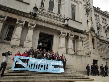 La plataforma Nunca Mais frente al Tribunal Superior de Justicia de Galicia