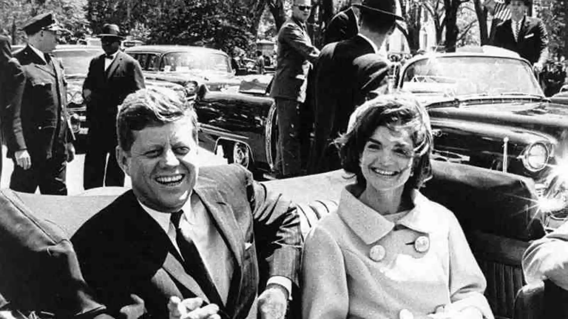 El presidente de EEUU John Kennedy y su esposa El presidente de EEUU John Kennedy y su esposa