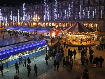 Mercadillo de Navidad en la Plaza Mayor Mercadillo de Navidad en la Plaza Mayor
