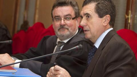 Jaume Matas junto a su abogado Miguel Arbona