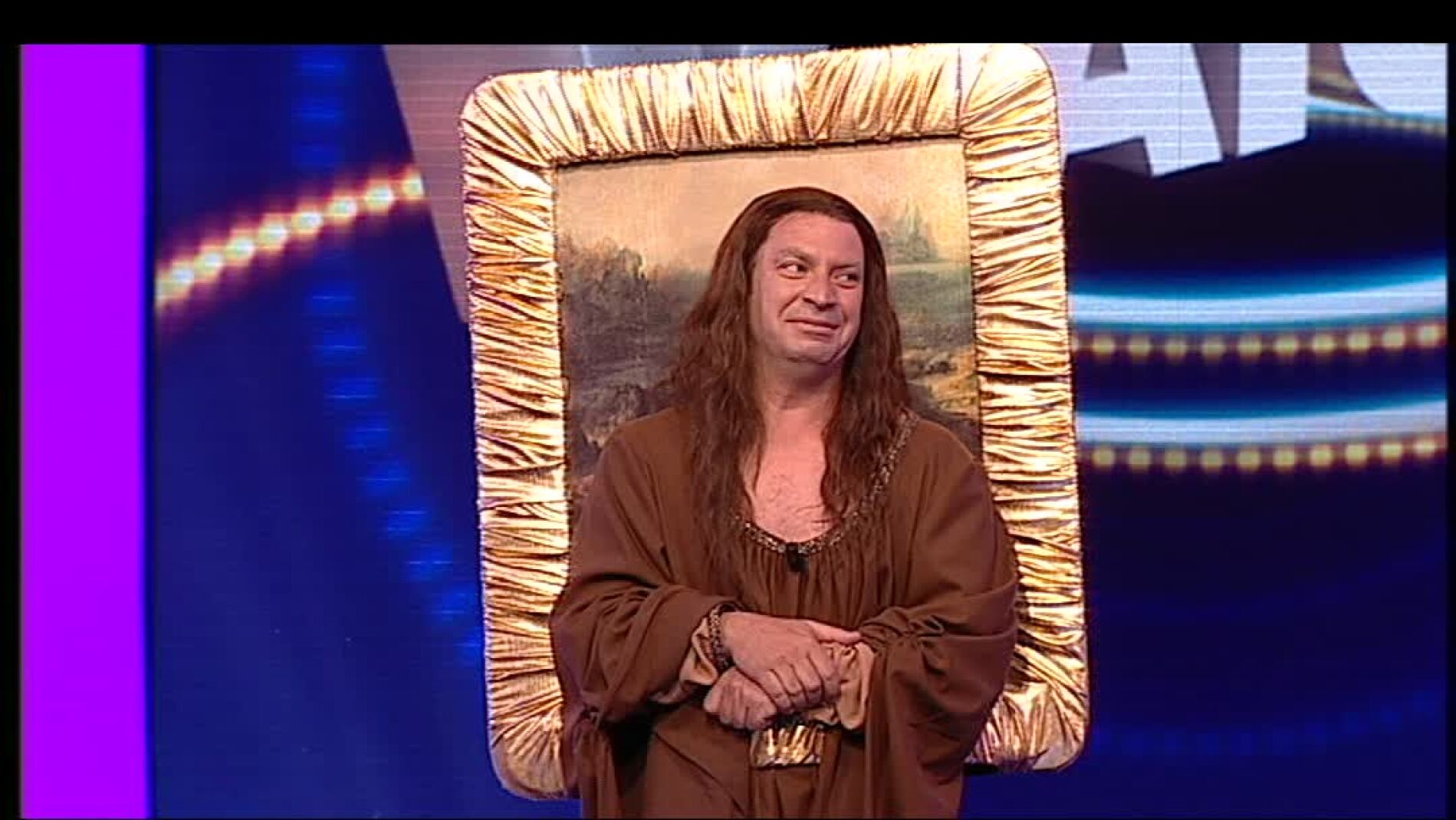Artuo Valls disfrazado de Mona Lisa