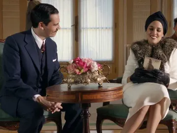 Sira consigue una cita con Manuel da Silva Sira consigue una cita con Manuel da Silva