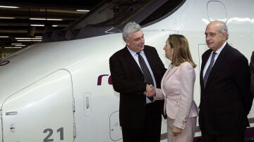 Ana Pastor y Jorge Fernández Díaz en la inauguración del AVE Barcelona-París