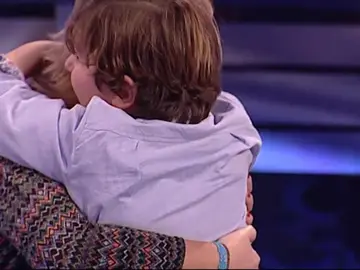 Lluvia de regalos para Carlos en AUM Lluvia de regalos para Carlos en AUM