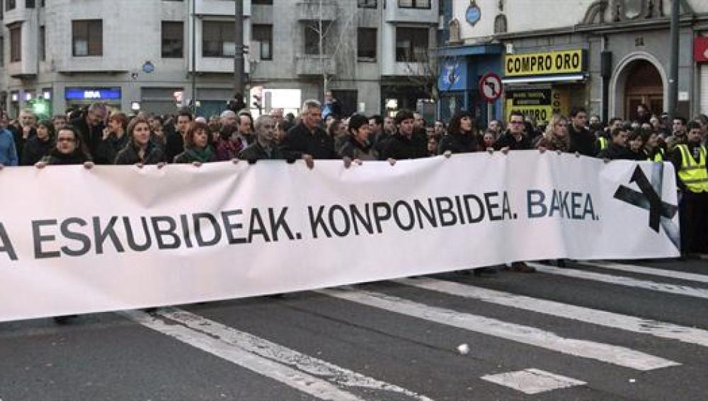 Cabecera de la manifestación silenciosa celebrada en Bilbao