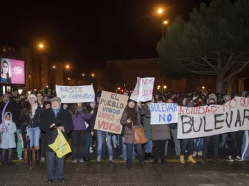 Los vecinos de Gamonal protestan por el Bulevar Los vecinos de Gamonal protestan por el Bulevar