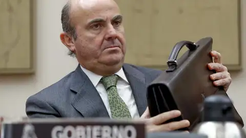 De Guindos en una comparecendia pública De Guindos en una comparecendia pública