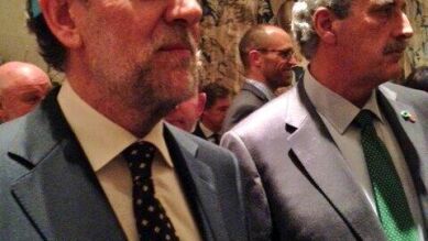 Rajoy prueba las Google Glass en su viaje a EEUU