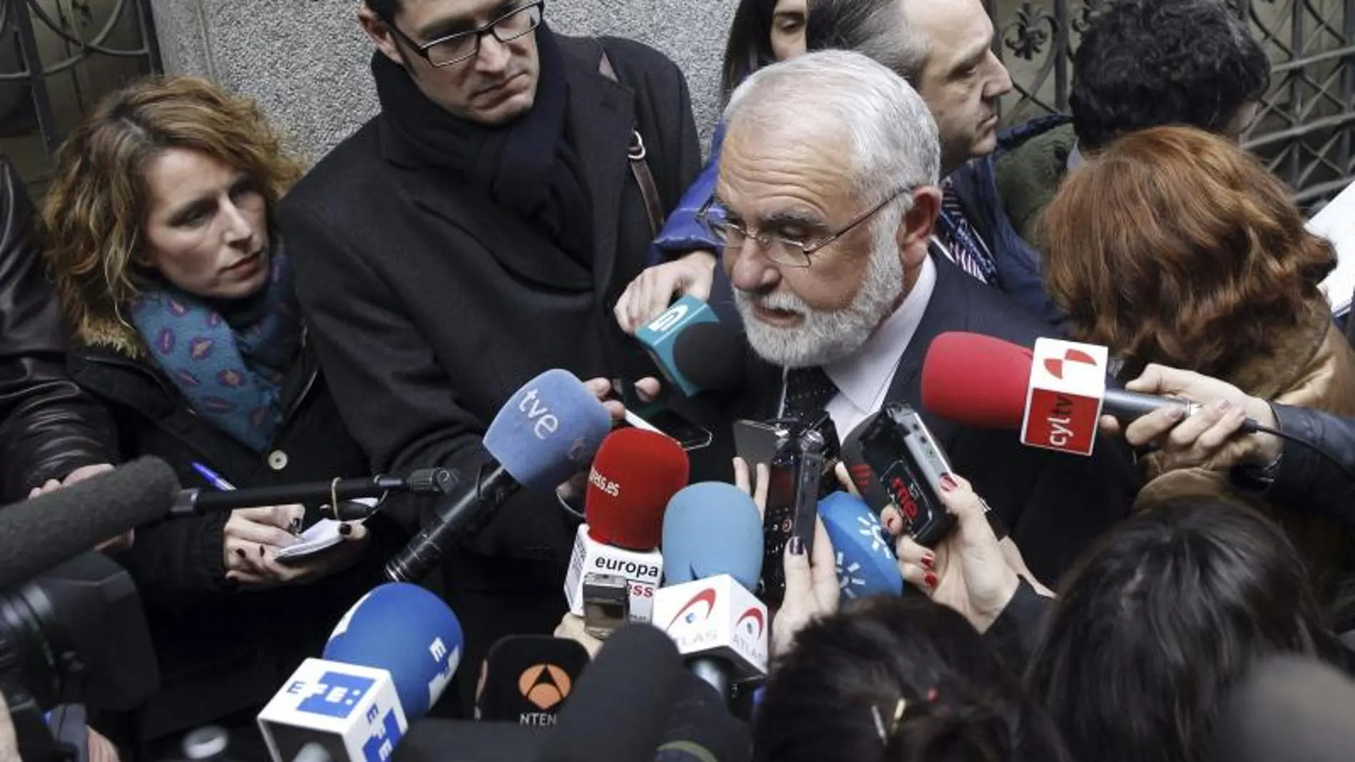 Cotino admite que estuvo el 11M en Génova pero niega el pago de 200.000 euros al PP Cotino admite que estuvo el 11M en Génova pero niega el pago de 200.000 euros al PP