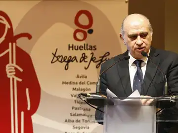 Jorge Fernández Díaz, durante la presentación hoy en FITUR el proyecto 'Huellas de Teresa de Jesús' Jorge Fernández Díaz, durante la presentación hoy en FITUR el proyecto 'Huellas de Teresa de Jesús'