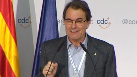 Atur Mas, ante el micr&oacute;fono