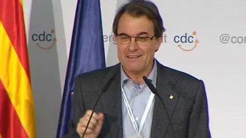 Atur Mas, ante el micrófono Atur Mas, ante el micrófono