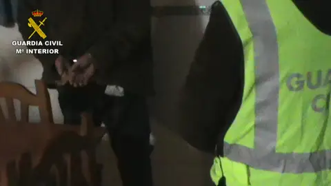 Momento de la operación de la Guardia Ciivil tras liberar al empresario Momento de la operación de la Guardia Ciivil tras liberar al empresario