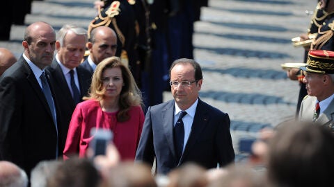 Val&eacute;rie Trierweiler junto a Fran&ccedil;ois Hollande