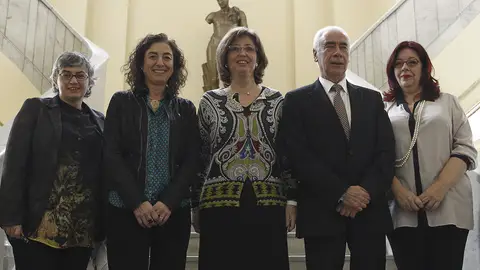 Los cinco consejeros de las autonomías que rechazan la Lomce Los cinco consejeros de las autonomías que rechazan la Lomce