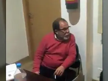 Alcalde malagueño fumando Alcalde malagueño fumando