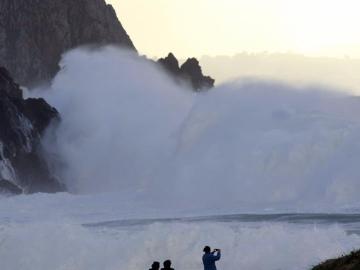 Grandes olas en Galicia