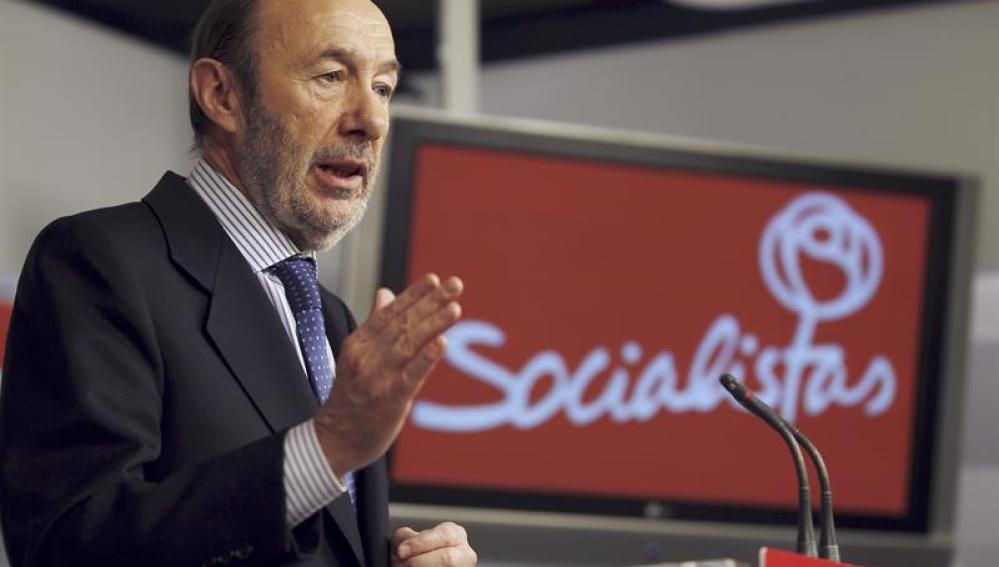 Alfredo Pérez Rubalcaba comparece en Ferraz.