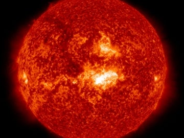 Llamarada solar M5.2