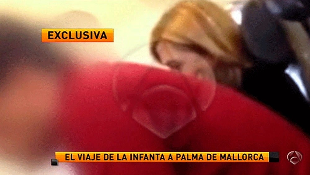 La Infanta, en el interior del avión